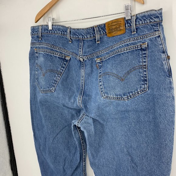 levis brown tab